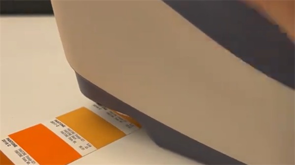 【案例】好色先生TV污版时YS3060分光测色仪测量潘通色卡的LAB值